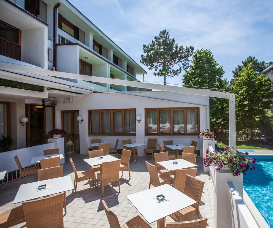Hotel Mar Del Plata กราโด ภายนอก รูปภาพ